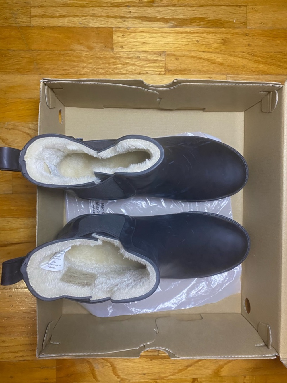 Tretorn Rain and Winter Boots - Picture 2 of 5